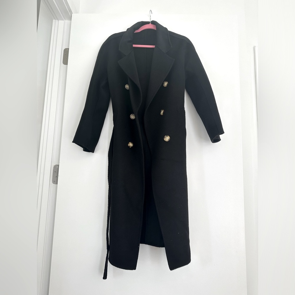 Lightweight Fall or Spring Black cashmere coat